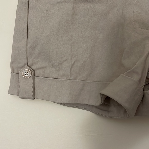 Short - Picture 2 of 12